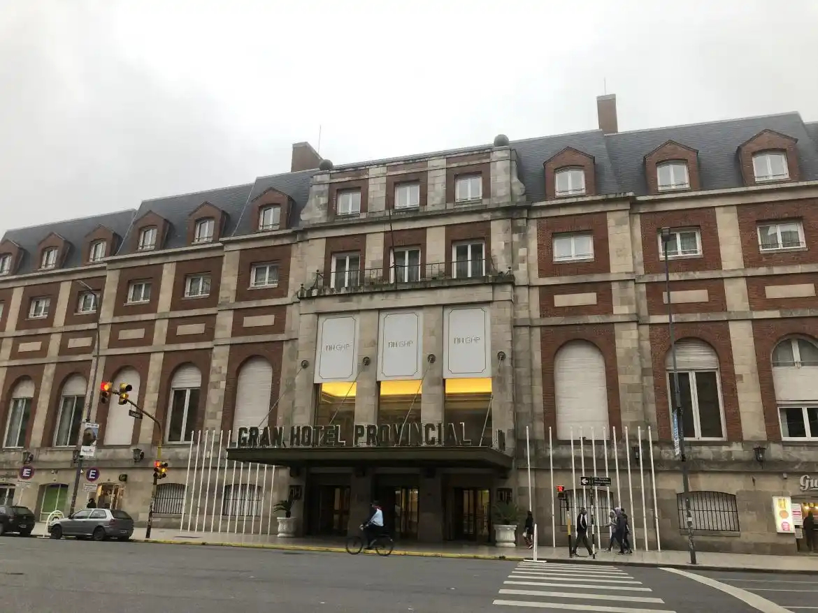 Mar del Plata: Denuncian despidos en el Hotel Provincial y UTHGRA se declaró en estado de alerta y movilización