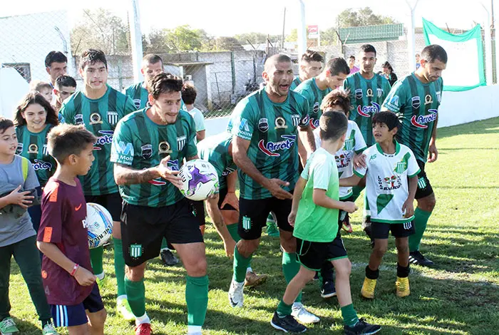 Independiente (SC) le ganó a Estación en Quequén