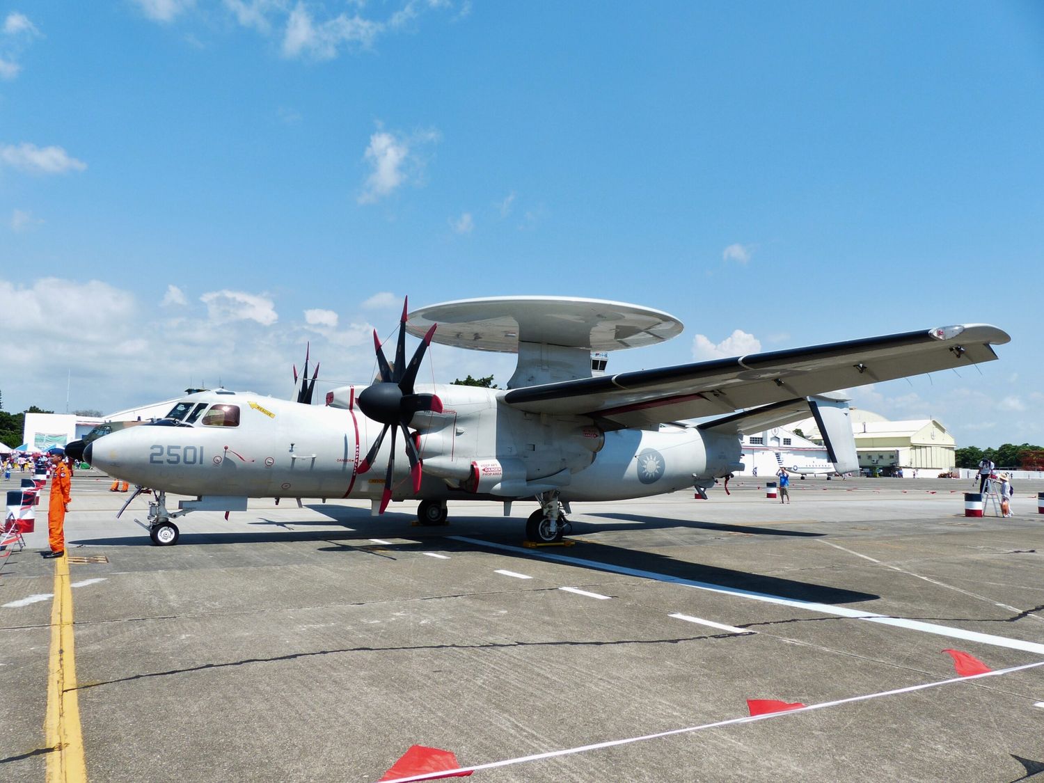 Excursión de pista de un E-2K Hawkeye taiwanés: Esto sabemos