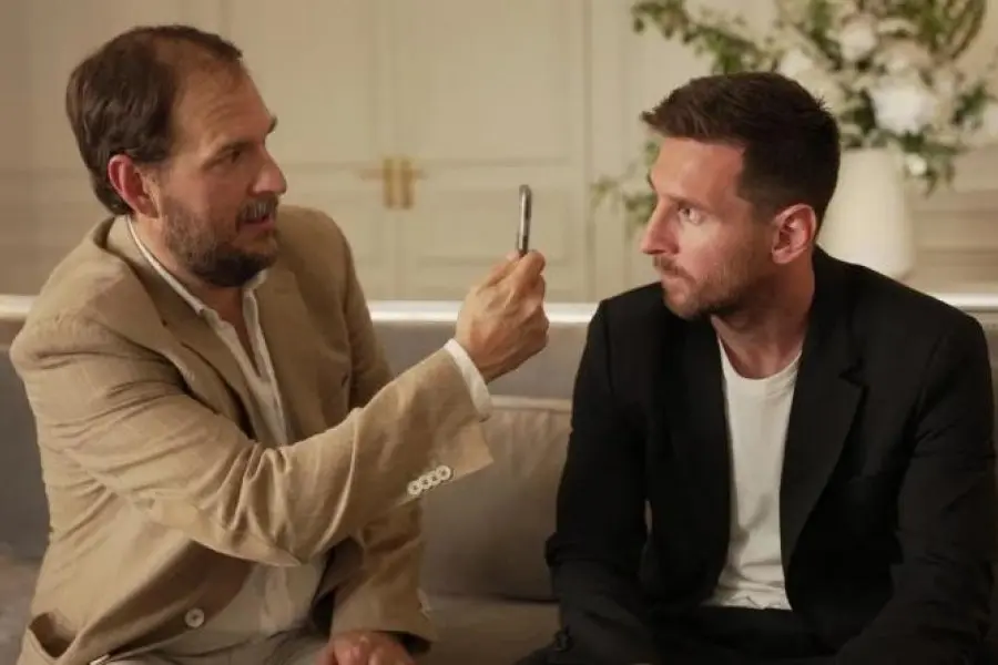 Messi debutó como actor en una serie de Adrián Suar
