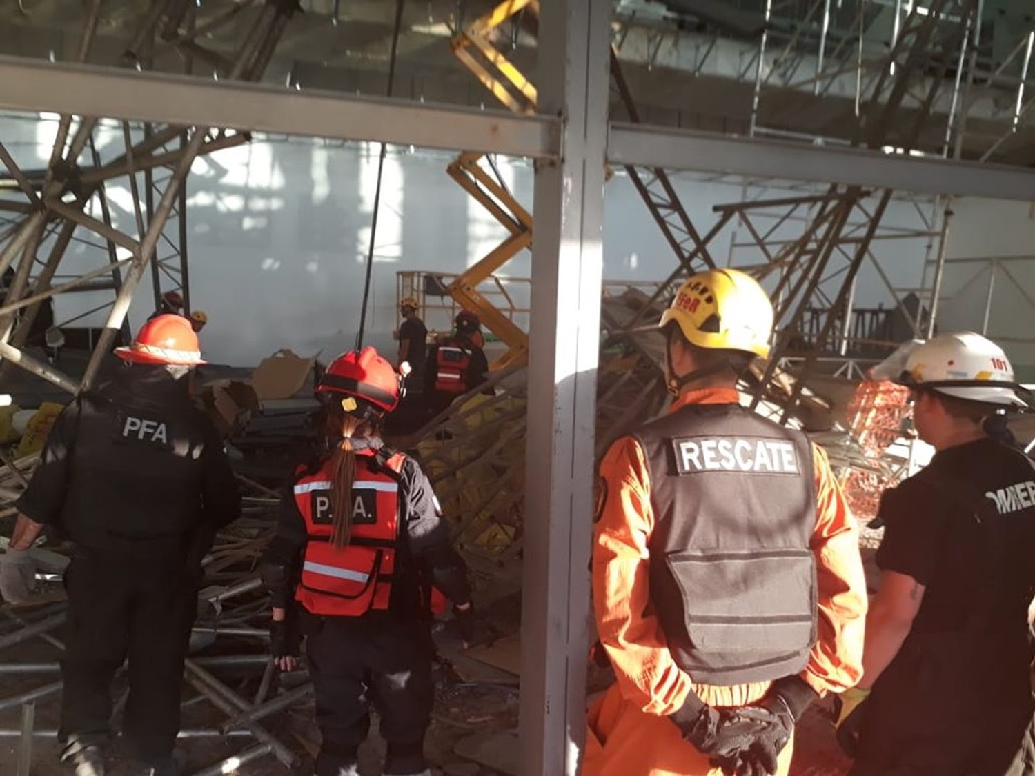 Florencio Varela de luto por la muerte del obrero en el derrumbe de Ezeiza