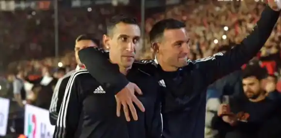 Scaloni se expresó sobre el regreso de Di María a Central y afirmó que "le hace bien al fútbol argentino"