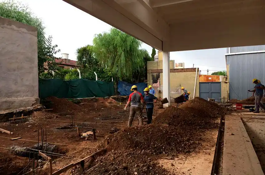 Tandil: etapa final de la construcción del Complejo de piletas en el CEF 42