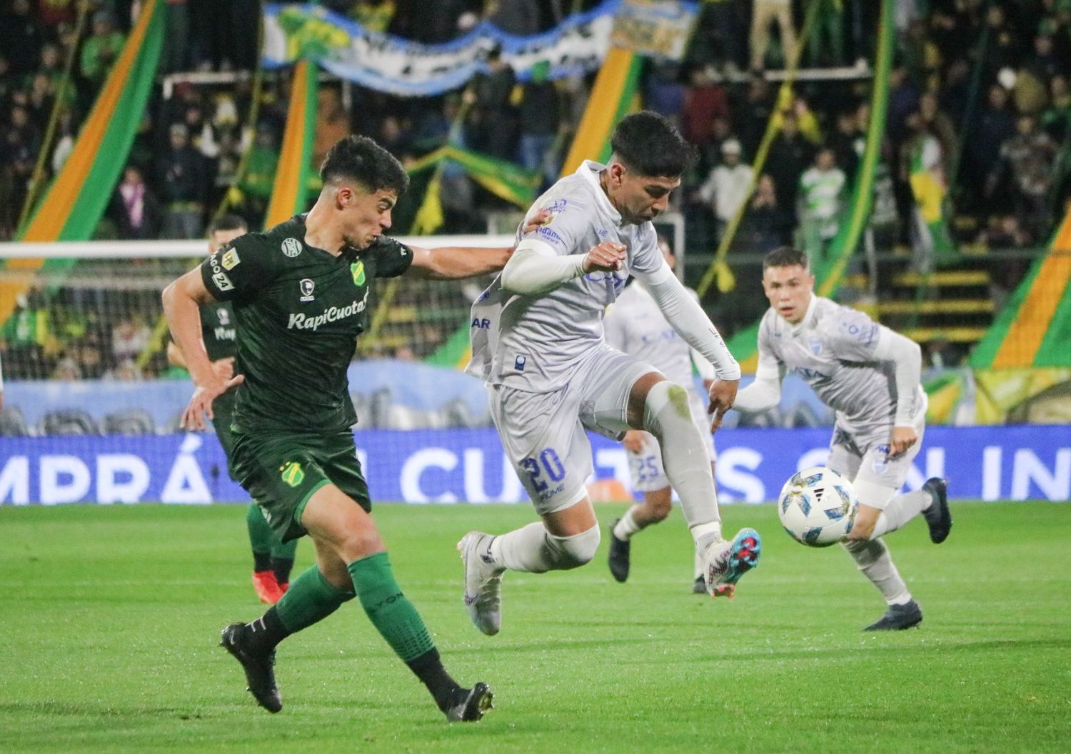 Defensa y Justicia rescató un empate ante Godoy Cruz