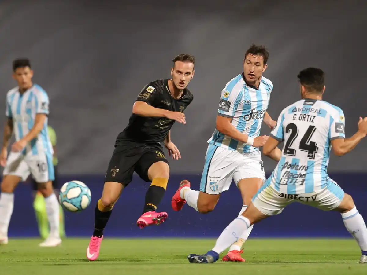 Quedaron a mano en el “Kempes”
