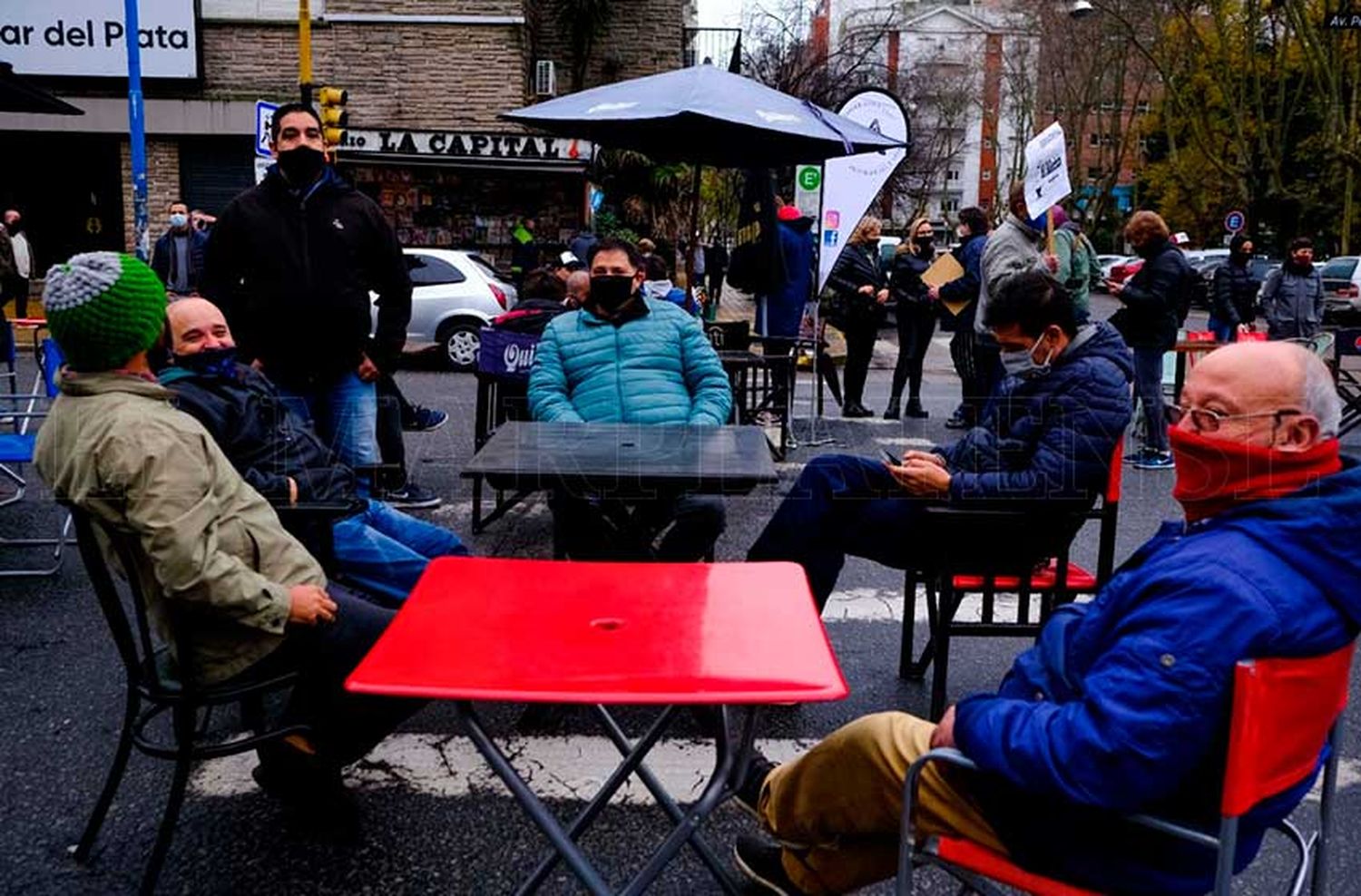 Gastronómicos esperan este miércoles una respuesta para la reactivación precaria de la actividad