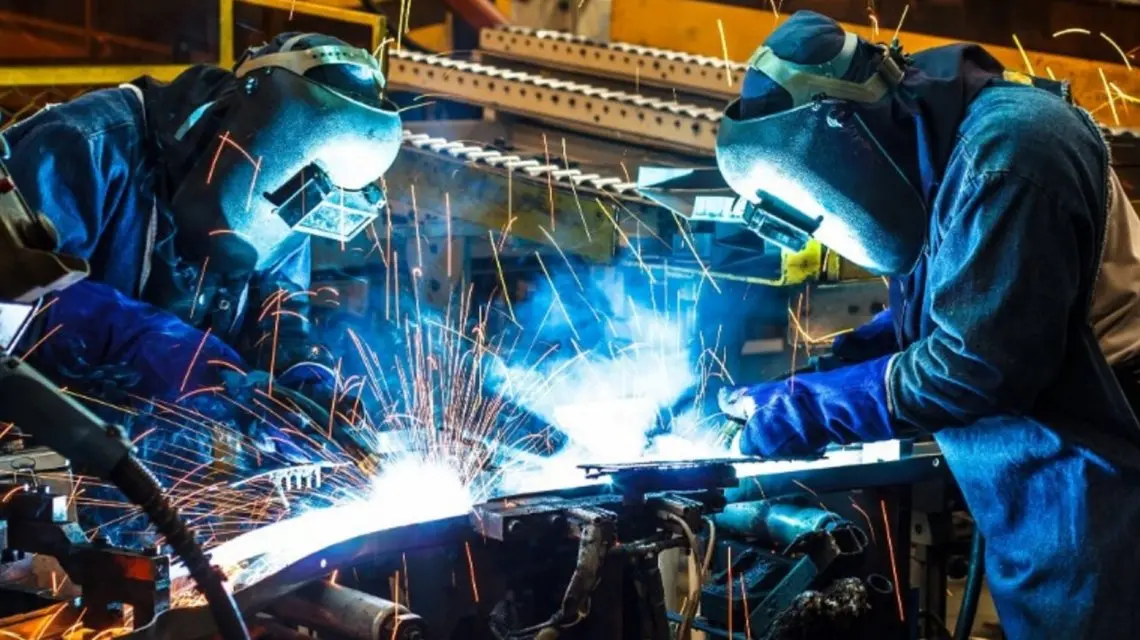 Actividad económica se desplomó 5,8% en mayo, la caída más fuerte desde 2009 