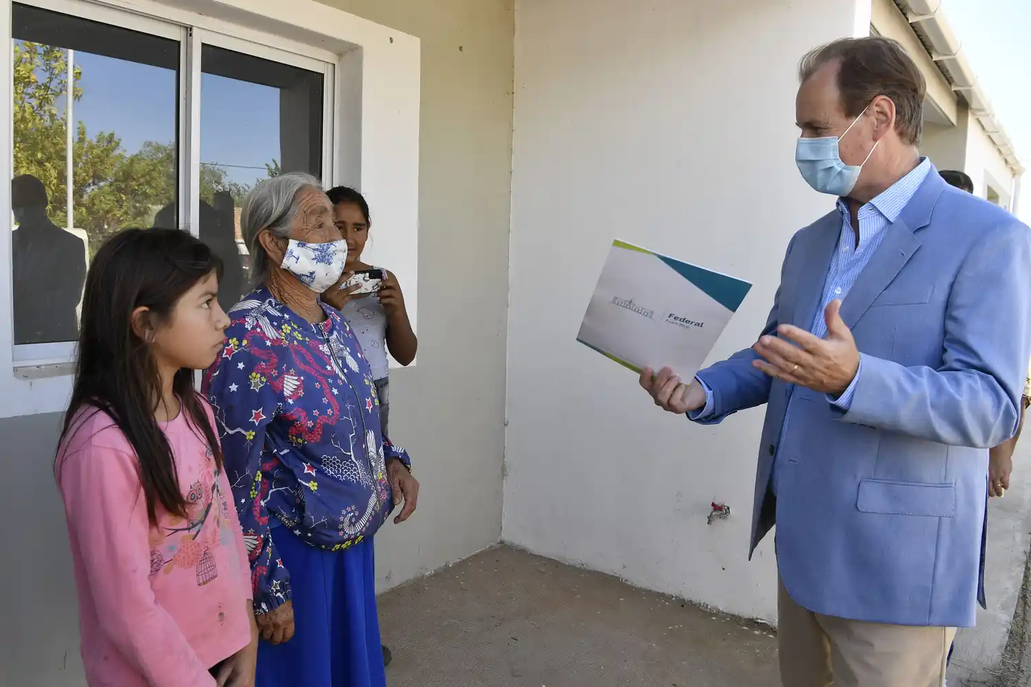 Bordet ratificó que «se está haciendo todo lo necesario para preservar la salud y garantizar actividades»