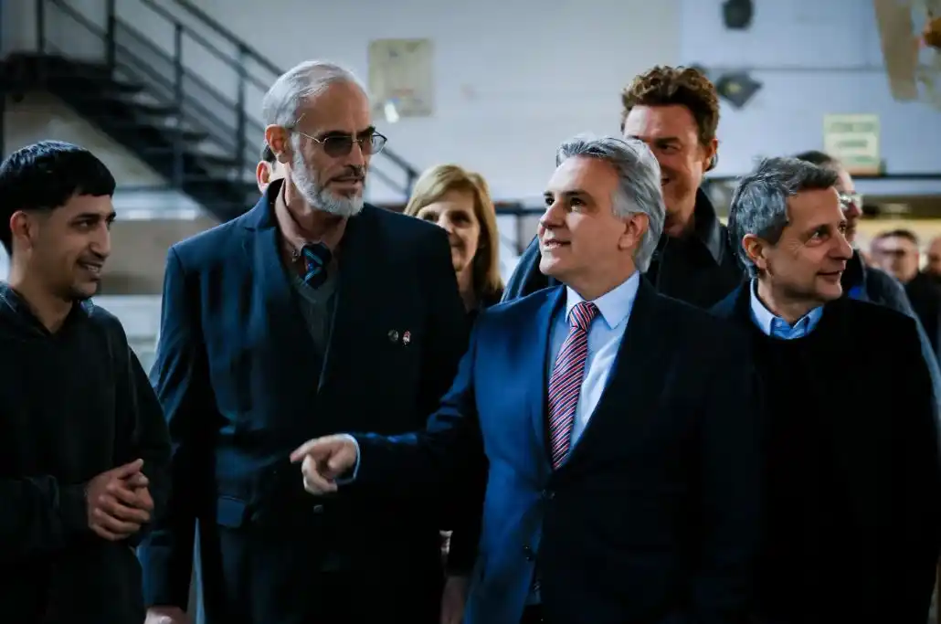 Llaryora en el Ipet 50