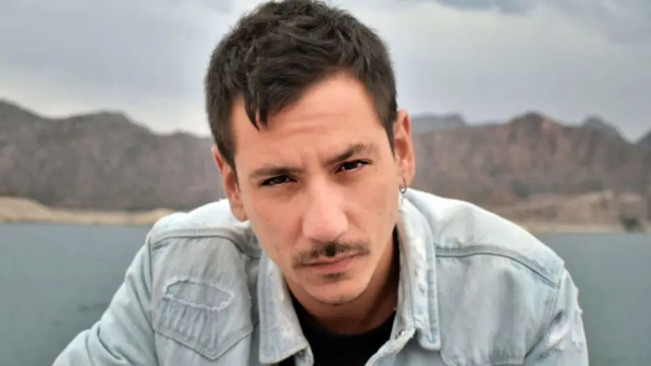 Juan Solá vuelve a Mar del Plata con su unipersonal "Invisible"