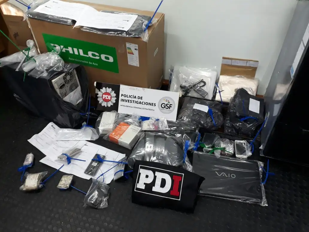 Detuvieron a cuatro personas por estafas con tarjetas de crédito