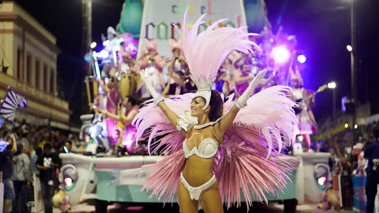 Las comparsas evalúan hacer presentaciones en sus clubes durante el próximo verano