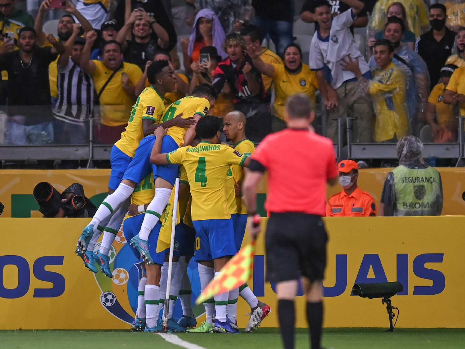 Brasil aplastó a Paraguay
