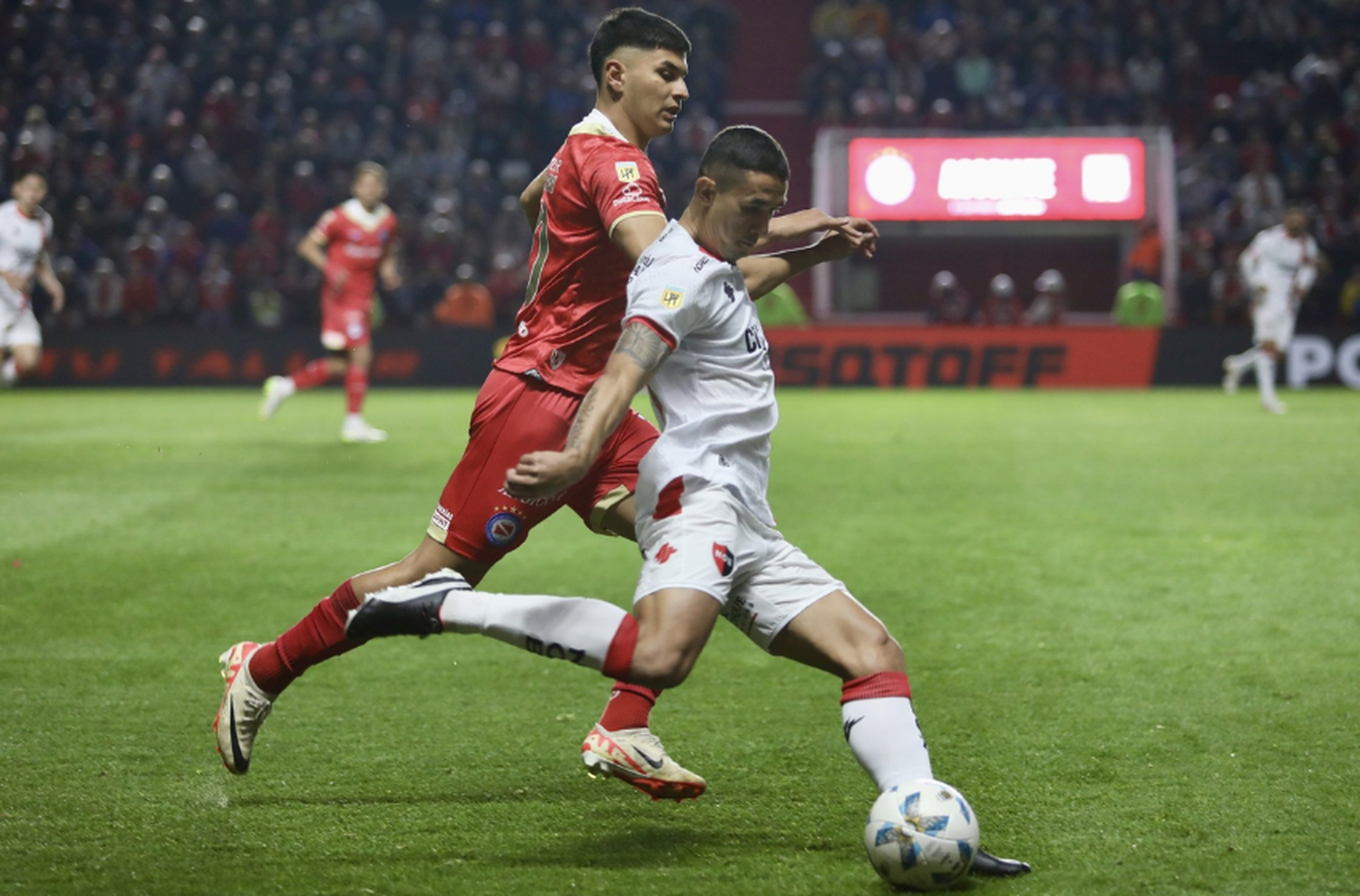 Newell's no levantó cabeza y fue goleado 3-0 ante Argentinos Juniors en La Paternal