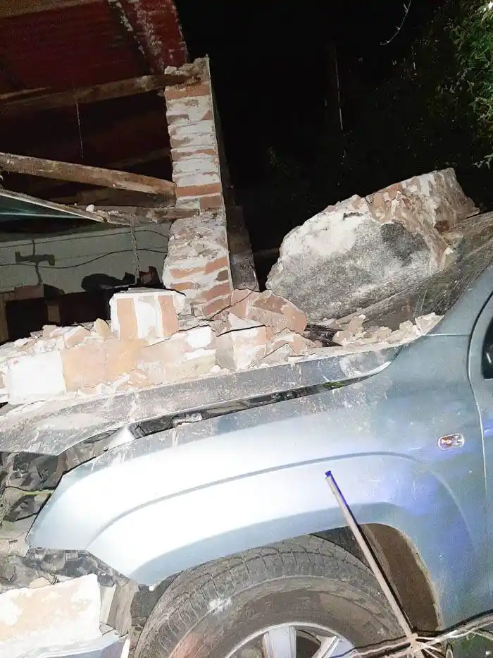 Chocó un domicilio, se enojó con la policía y terminó detenido