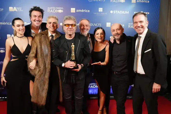 El galardón de Oro por FM fue para “Nadie nos para”, el programa de Beto Casella