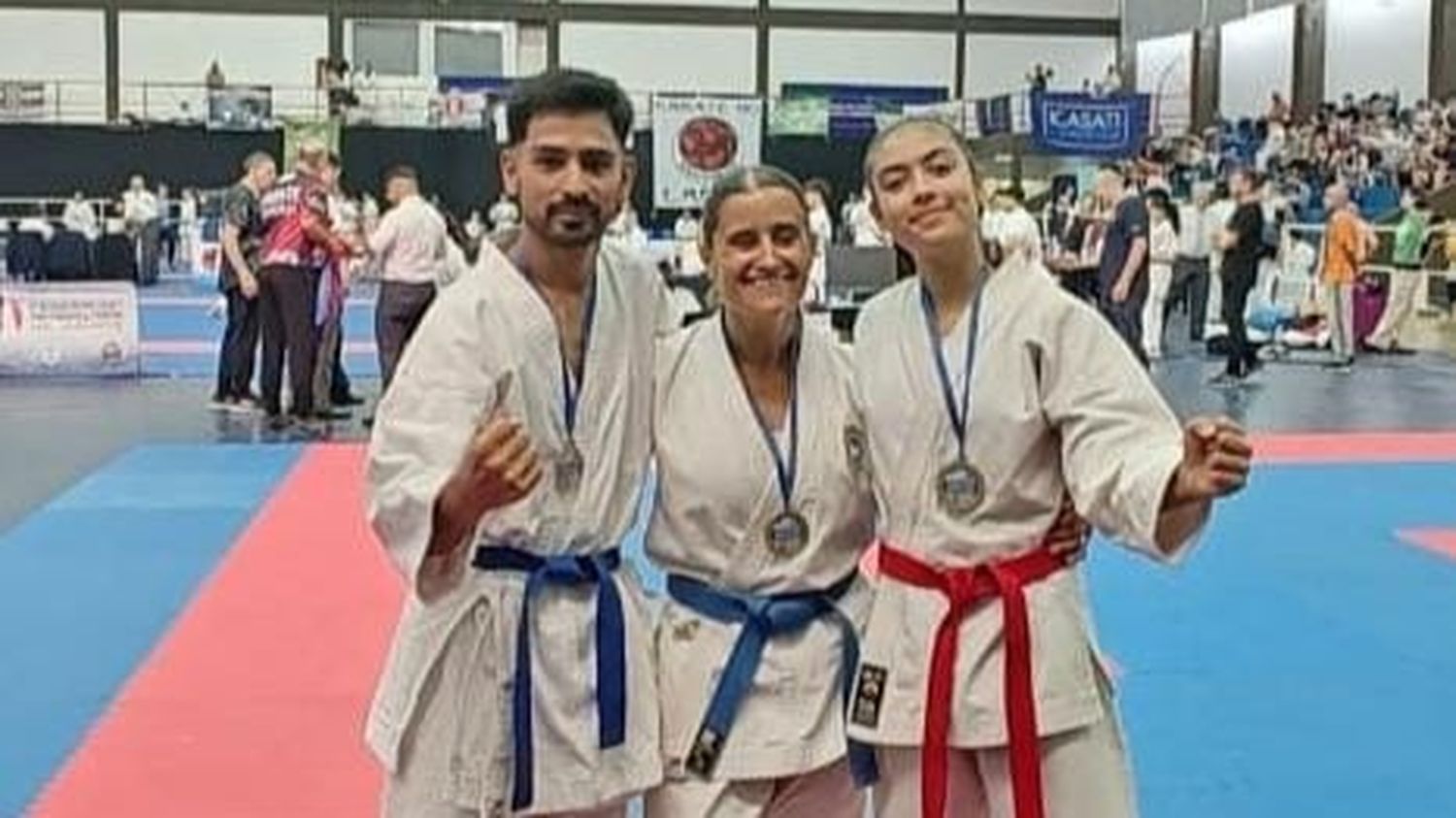 Gauna (medalla de bronce), Parson (medalla de oro) y Barría (oro). Representantes necochenses y medallistas