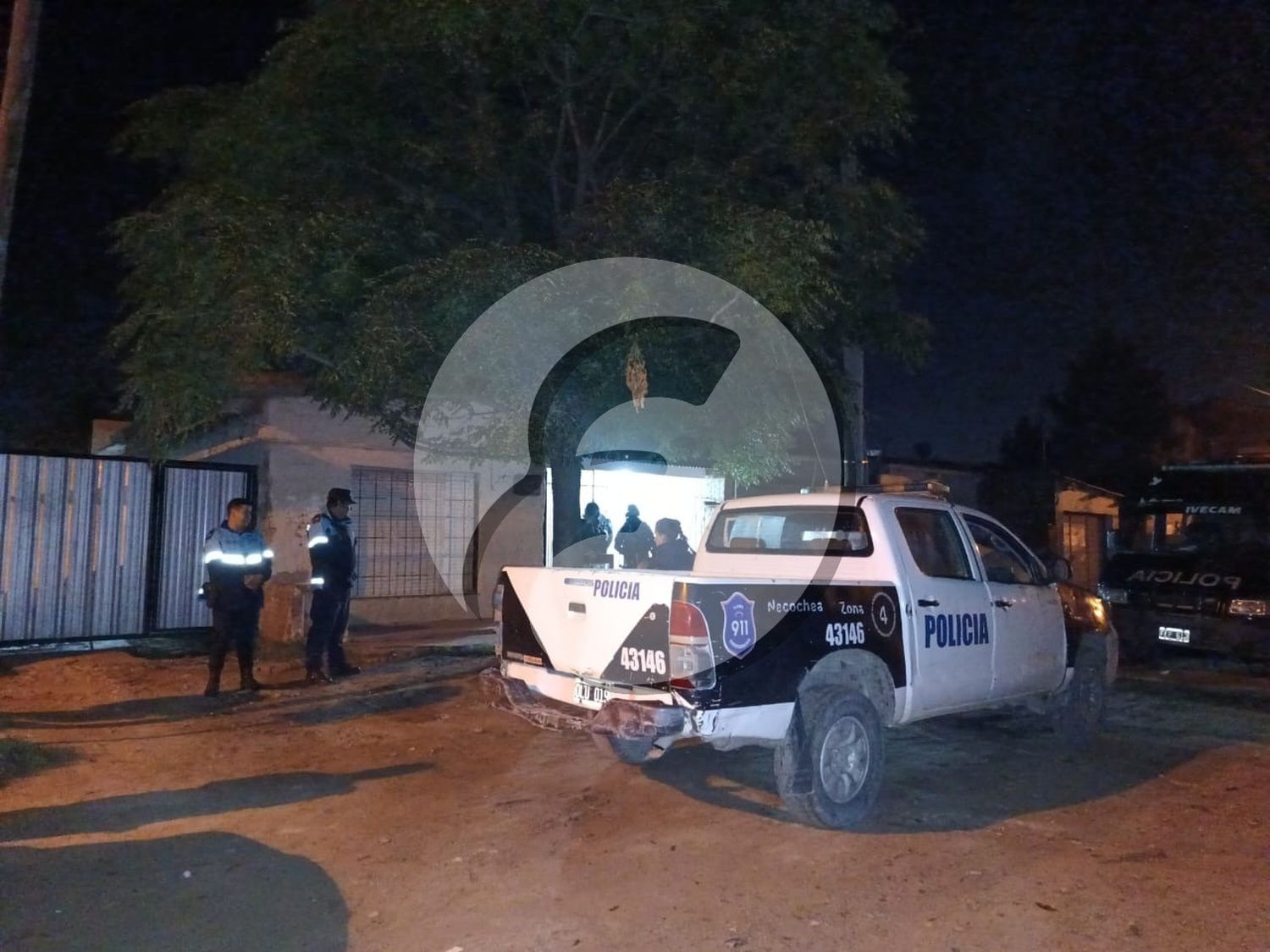 Operativo policial en Quequén: allanamientos y aprehensión por robo agravado
