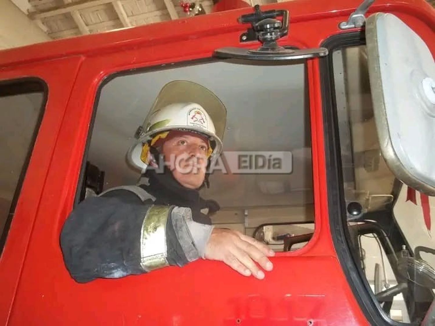 Una vida ayudando: el bombero gualeguaychuense César Gómez fue destacado como “servidor comunitario”