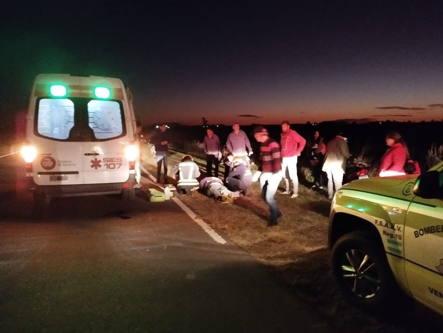 Motociclistas heridos al chocar con un perro en ruta 4-S