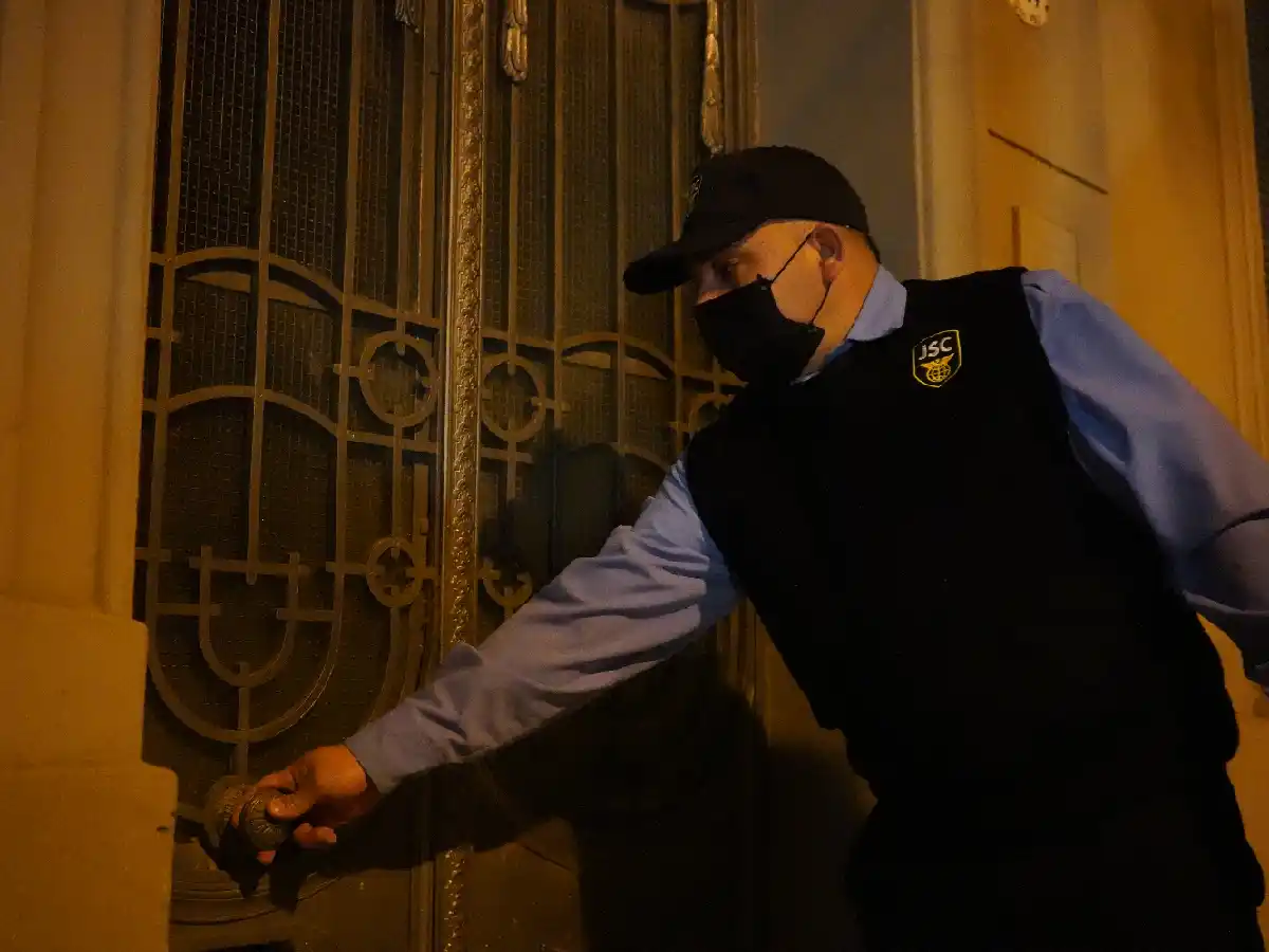  Más vecinos consultan para  contratar seguridad privada 