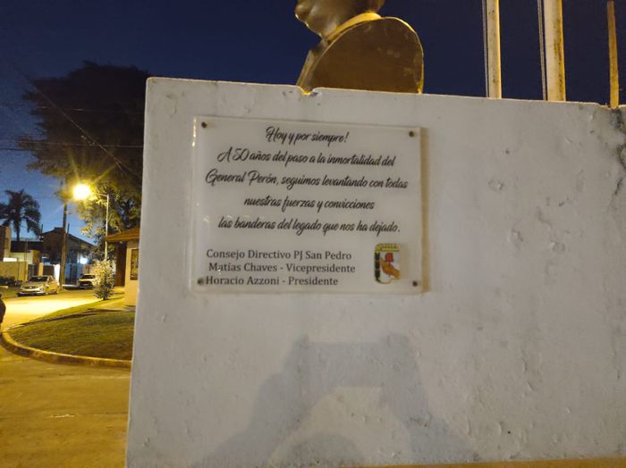 placa busto perón acto pj
