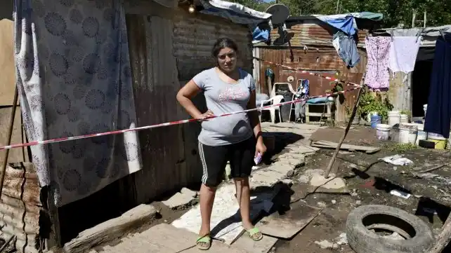 Una nena murió en una precaria casilla alcanzada por un tiro