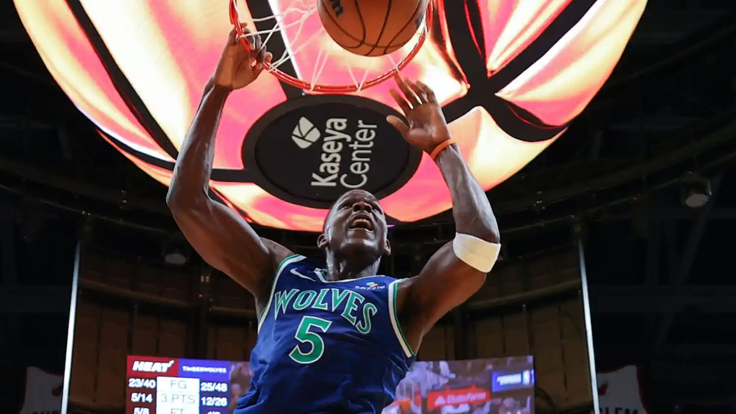 Anthony Edwards hace historia en el inicio de temporada de la NBA