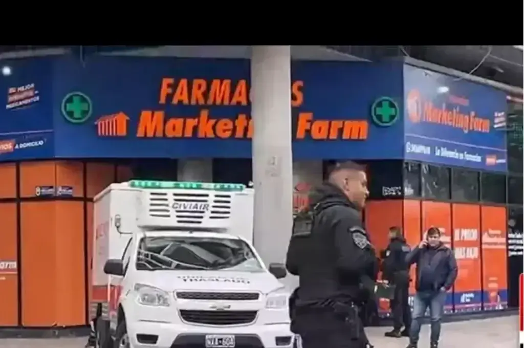Femicidio en Rosario: una mujer fue asesinada en una farmacia y detuvieron a su expareja