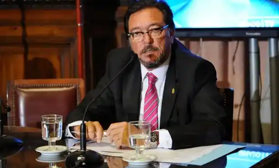 “No es mi postura la de poner la proa en contra a todo lo que venga del oficialismo”