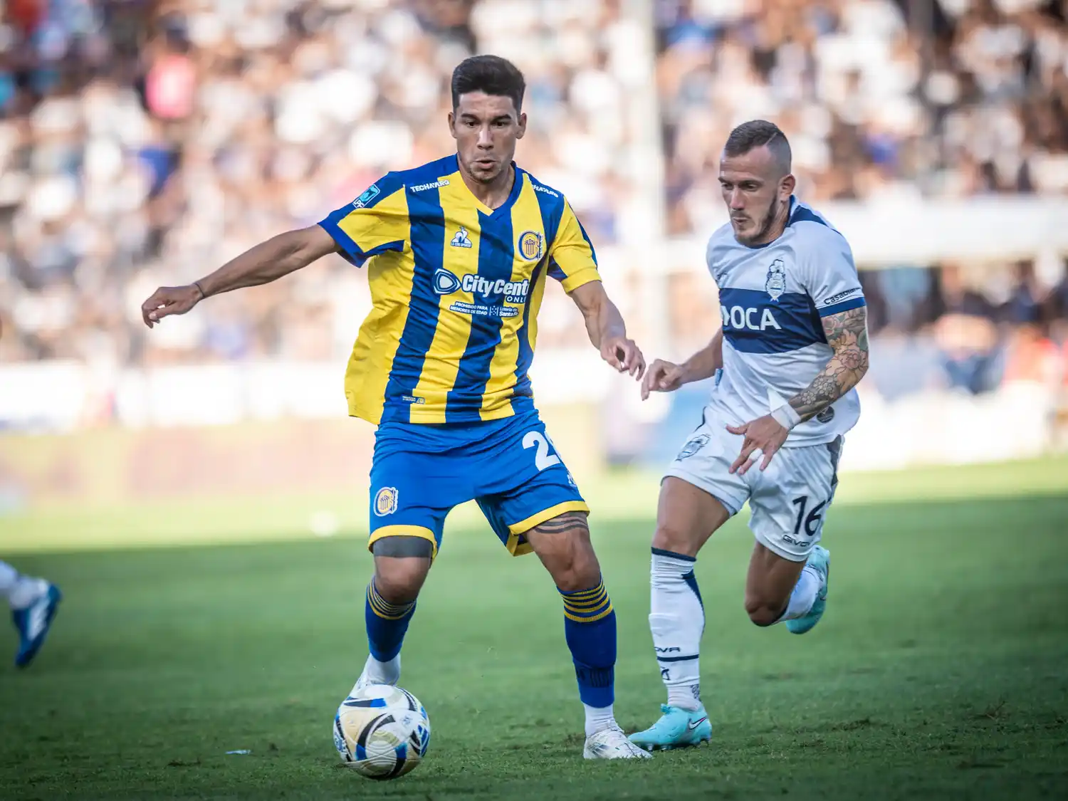 Central pierde por 1 a 0 ante Gimnasia en La Plata en los primeros minutos del encuentro.