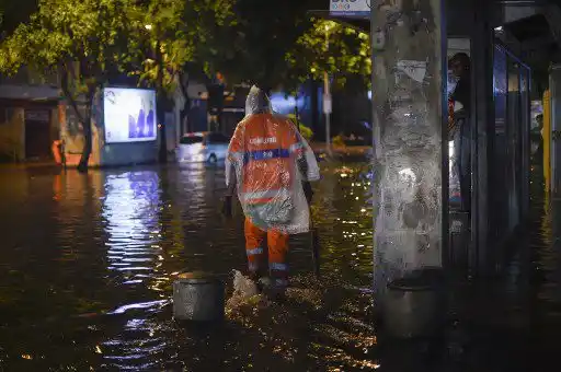 DESLIZAMIENTOS E INUNDACIONES: fuertes lluvias dejan al menos 10 muertos y 20 desaparecidos en Brasil