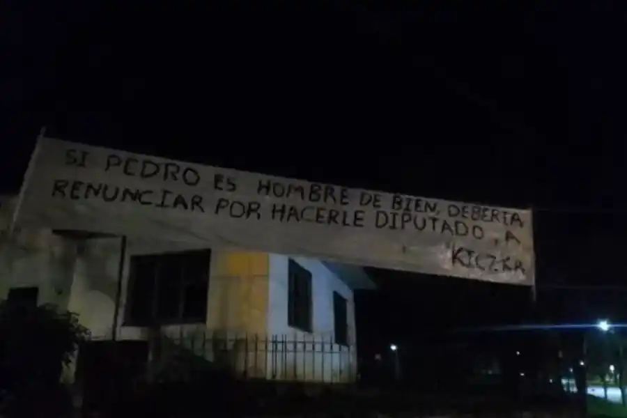 Pasacalles en contra de la familia Puerta y los hermanos Kiczka