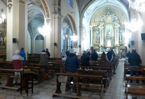 Piden que las celebraciones se puedan realizar adentro de los templos, con aforo
