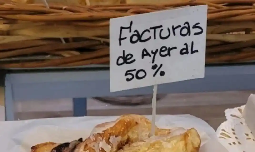 Cerraron cientos de comercios