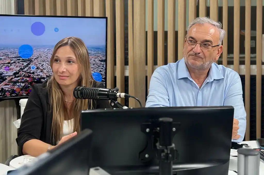 Bárbara Chivallero, precandidata al Concejo, y Alcides Calvo, senador provincial. Crédito: Radio Rafaela