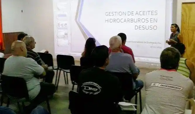 Se realizó una charla informativa para talleres y lubricentros