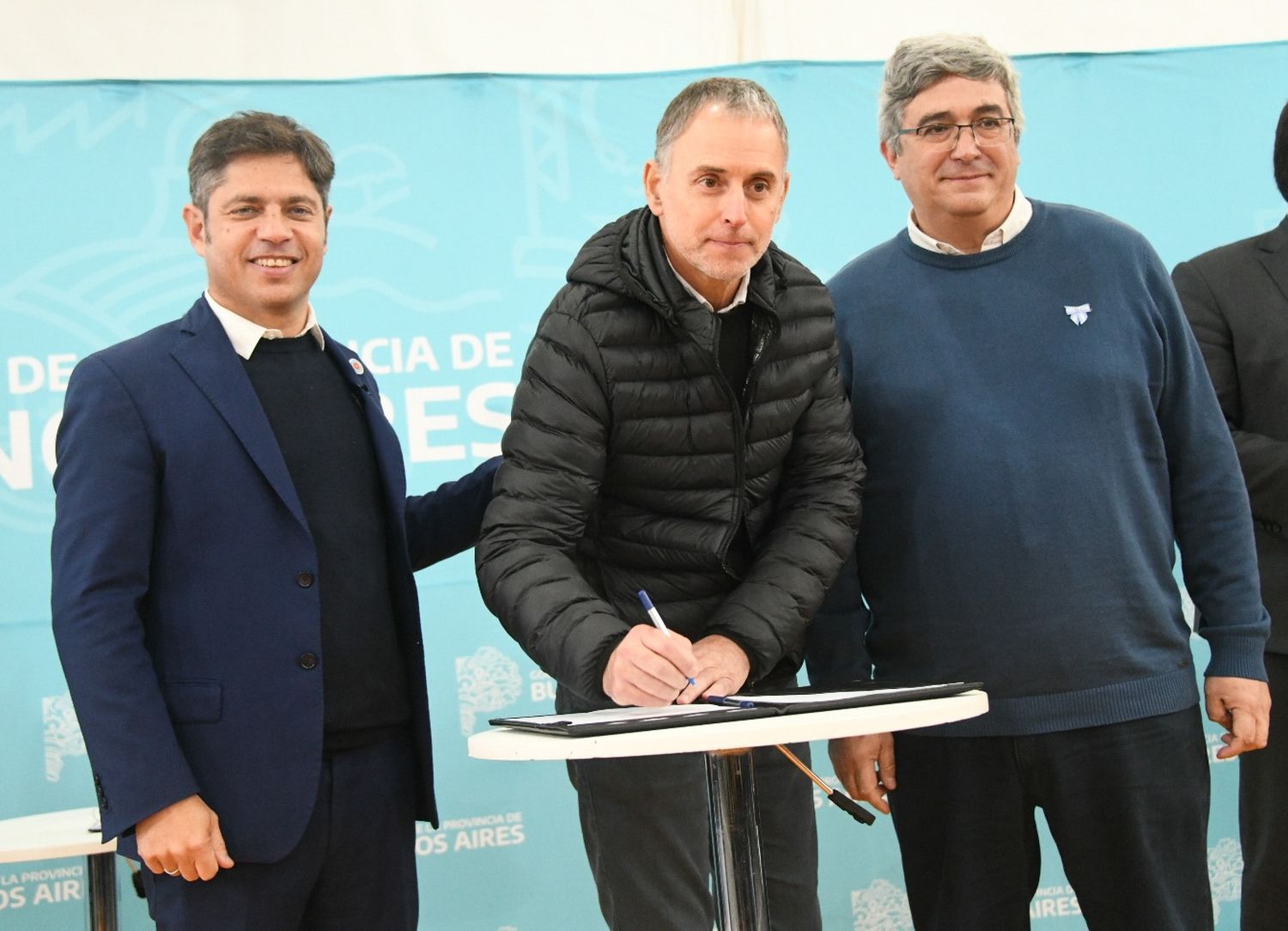 Axel Kicillof y Javier Rodríguez firmaron en Pergamino un convenio para multiplicar una semilla forrajera