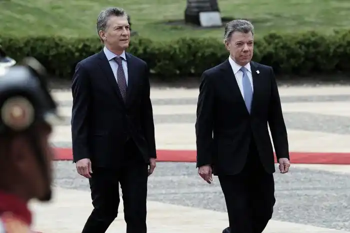 Debaten en Perú con el eje en la corrupción y Venezuela