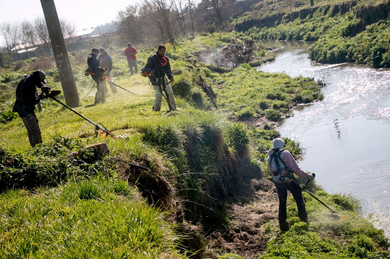 La cooperativa El Laurel renovó el convenio para la limpieza de los arroyos en Tandil