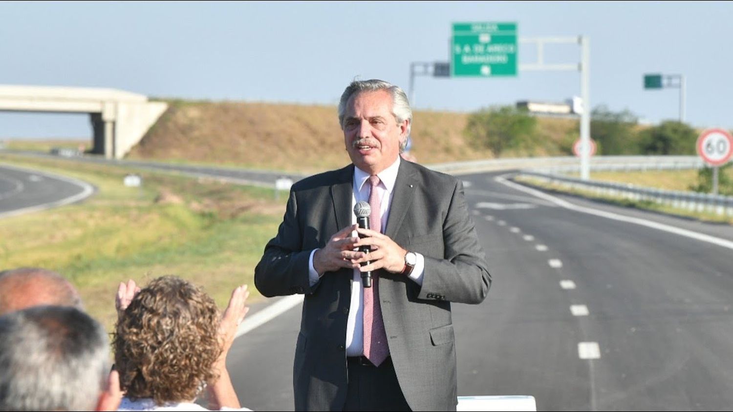 Alberto Fernández recorre las obras que conectan la Autopista Ezeiza-Cañuelas con la Ruta Nacional 3