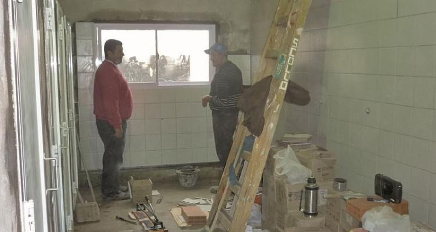 Estiman que los baños de la Escuela 7 estarán finalizados en dos semanas