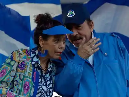 Rosario Murillo y Daniel Ortega, los "copresidentes" de Nicaragua.
