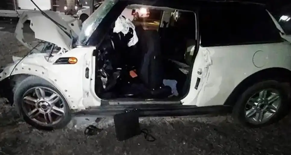 Choque fatal del Mini Cooper: el desgarrador testimonio del vecino que encontró a los chicos