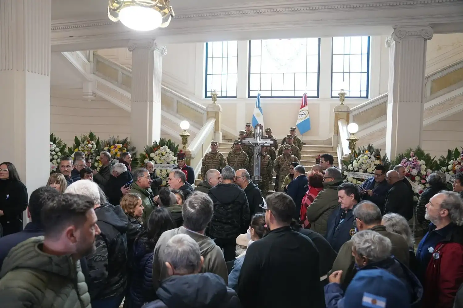 La Provincia dispuso dos días de duelo por el fallecimiento del referente de los veteranos de Malvinas, Rubén Rada - 5