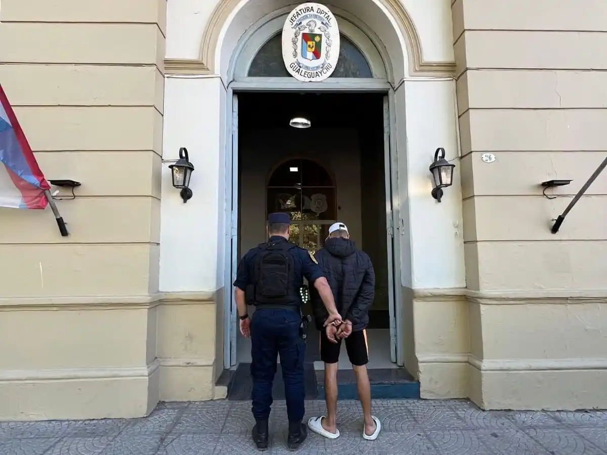 Allanamiento en el barrio Toto Irigoyen por el robo de una moto: hay un detenido