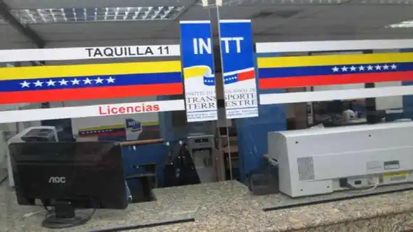 INTT ACTUALIZA TARIFAS para trámites y las ancla al petro (+Montos)