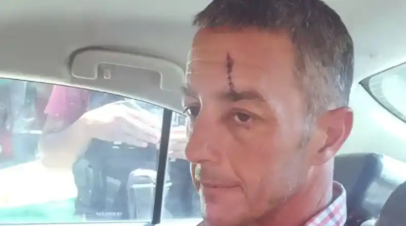 Condenaron a tres años y medio de prisión al entrerriano que le tiró un botellazo a Javier Milei