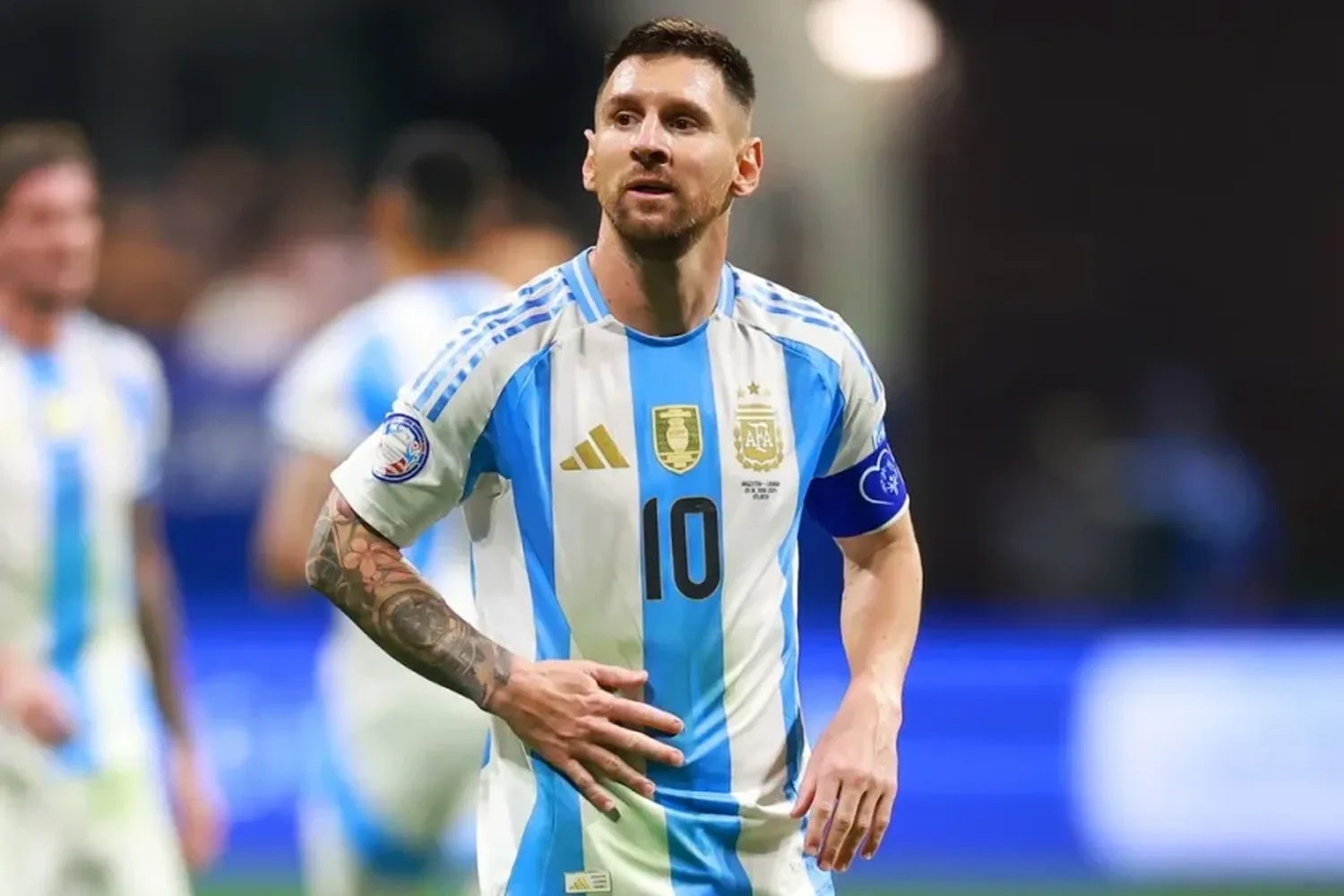 Messi no entrenó y está descartado para el partido ante Perú