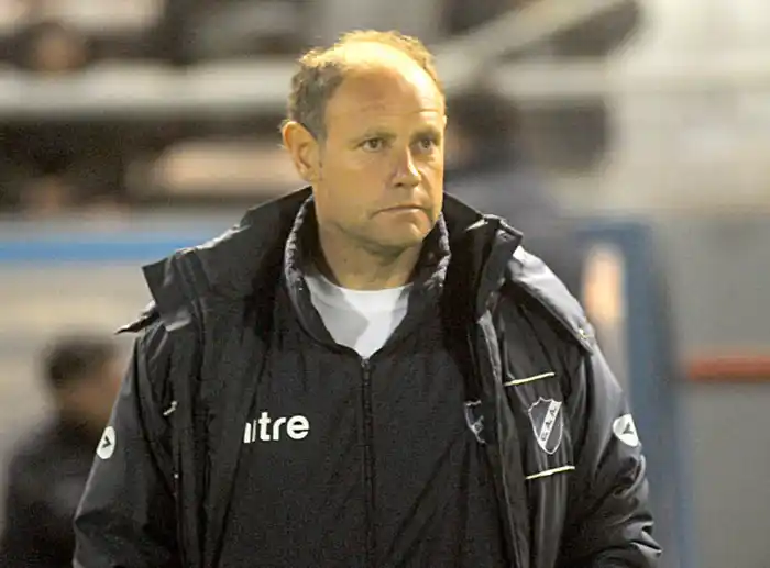 Duilio Botella cumplió 50 partidos en Alvarado